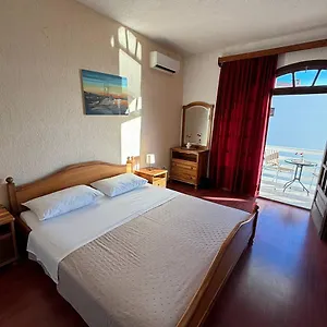 Samac Guest house