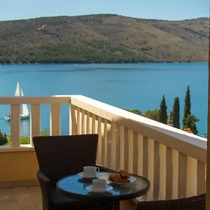 Apartment Punta Seget Vranjica